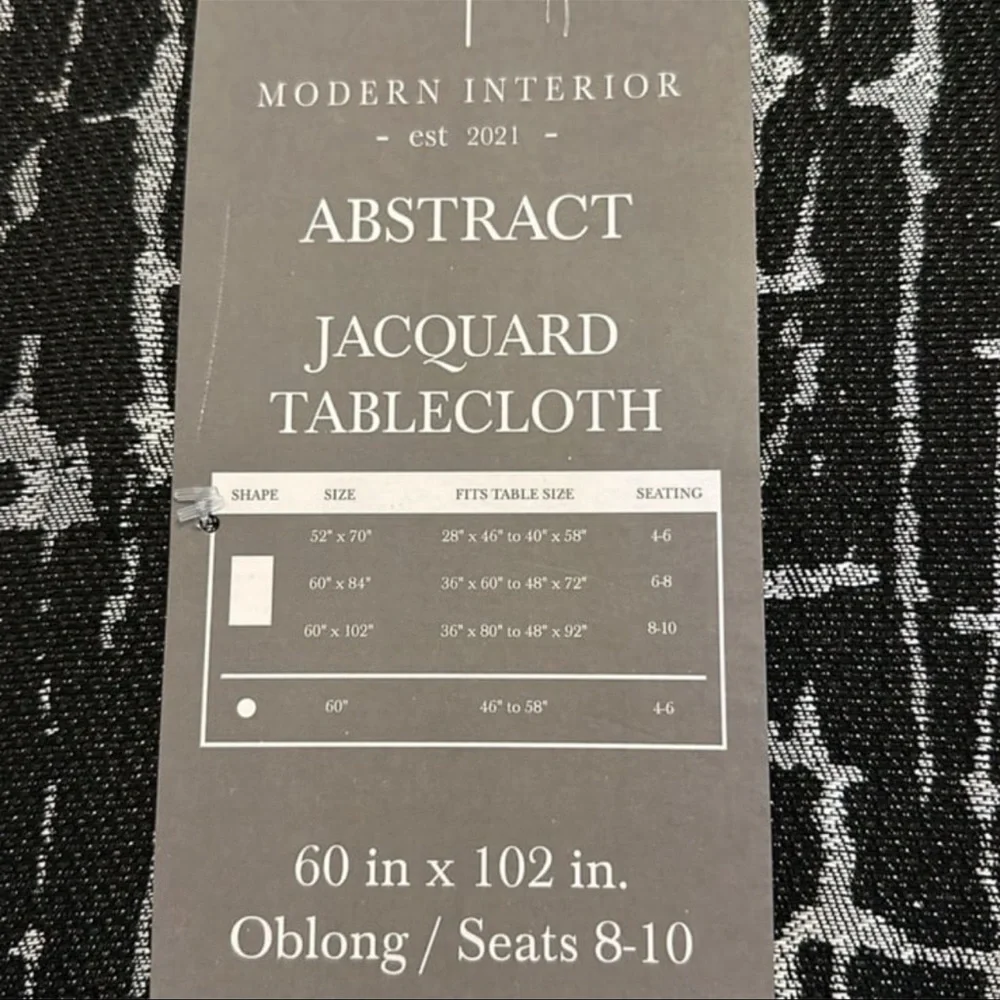 🆕Modern Interior Jacquard Tablecloth